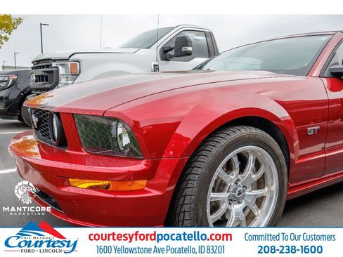 Used 2005 Ford Mustang GT image 1