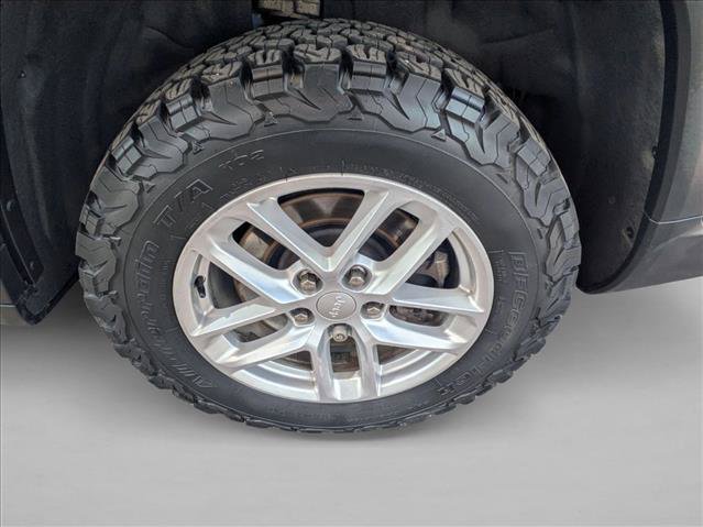 Used 2023 Jeep Grand Cherokee L Laredo w/ Luxury Tech Group I AWD/4WD image 9