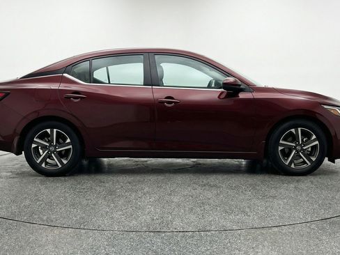 Used 2025 Nissan Sentra SV FWD image 11