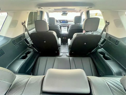 Used 2024 Hyundai Palisade SEL w/ Premium Package FWD image 21