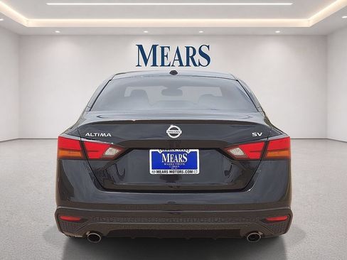Used 2019 Nissan Altima 2.5 SV FWD image 4