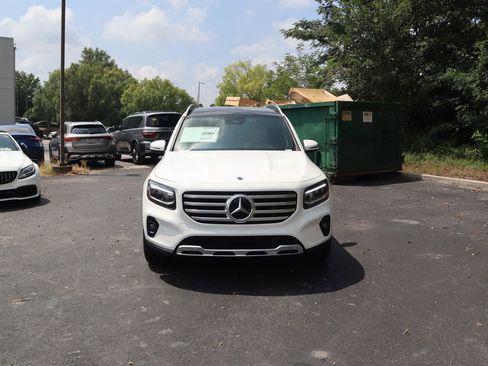 New 2026 Mercedes-Benz GLB 250 4MATIC image 8