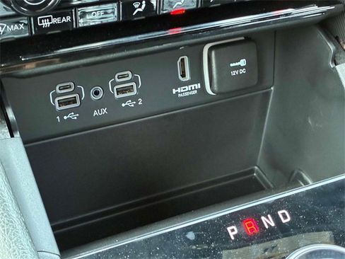 Used 2023 Jeep Grand Cherokee Trailhawk image 34