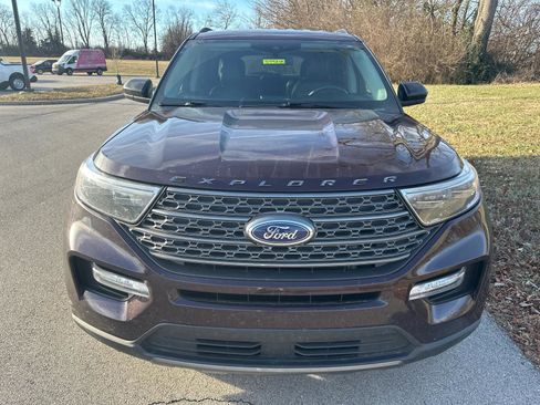Used 2022 Ford Explorer XLT w/ Equipment Group 202A image 15