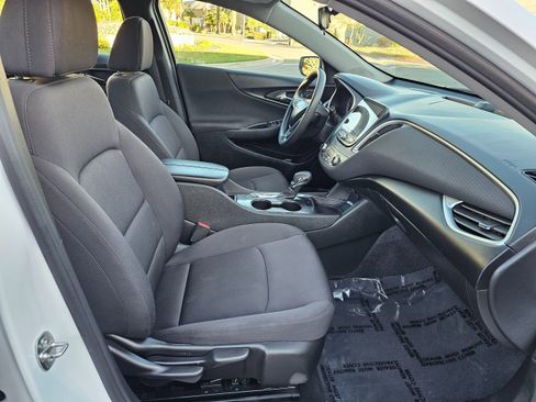 Used 2023 Chevrolet Malibu LT image 27