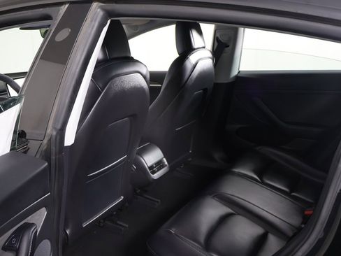 Used 2023 Tesla Model 3 Standard Range image 30