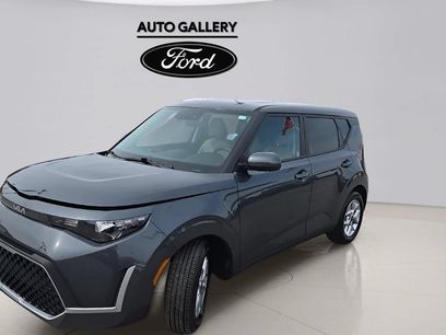 Used 2025 Kia Soul LX w/ LX Technology Package