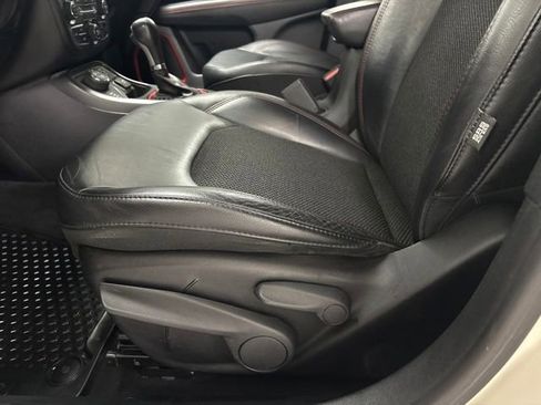 Used 2018 Jeep Compass Trailhawk w/ Navigation Group image 12