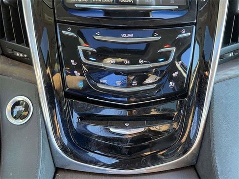 Used 2019 Cadillac Escalade Premium Luxury image 29