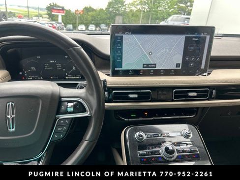 Used 2023 Lincoln Nautilus Reserve w/ Class II Trailer Tow Package AWD/4WD image 10