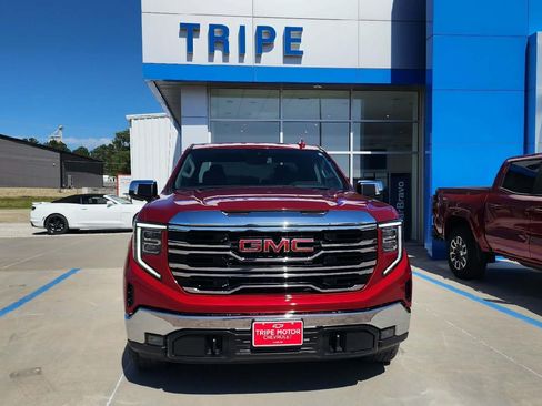 Used 2023 GMC Sierra 1500 SLT w/ SLT Premium Package AWD/4WD image 2