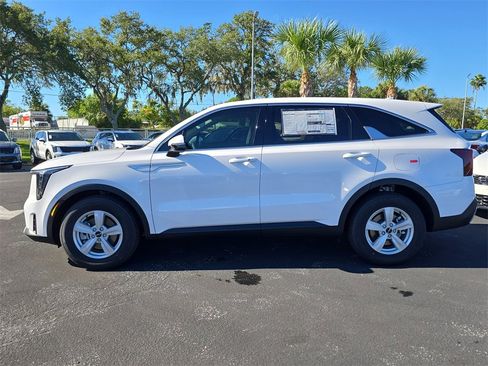 New 2026 Kia Sorento LX image 5