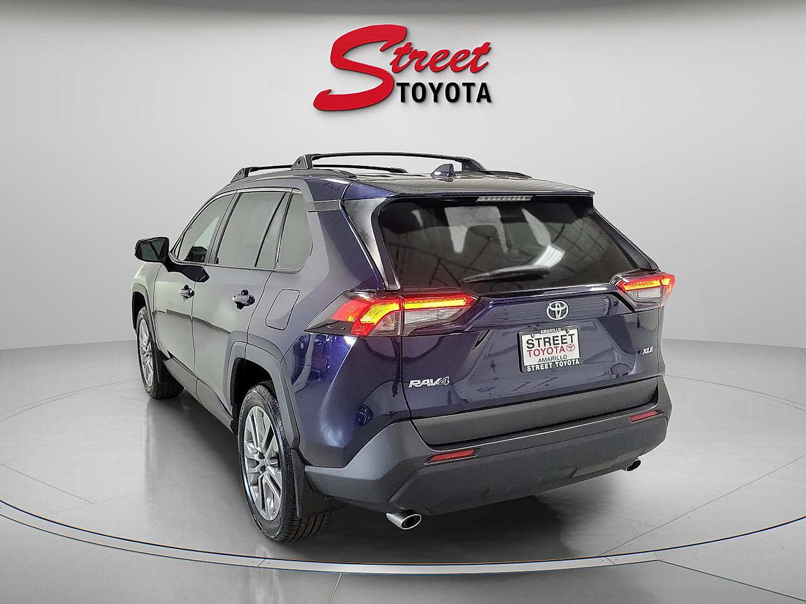 Certified 2023 Toyota RAV4 XLE Premium FWD image 2