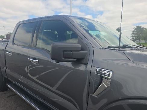 Used 2024 Ford F150 XLT AWD/4WD image 5