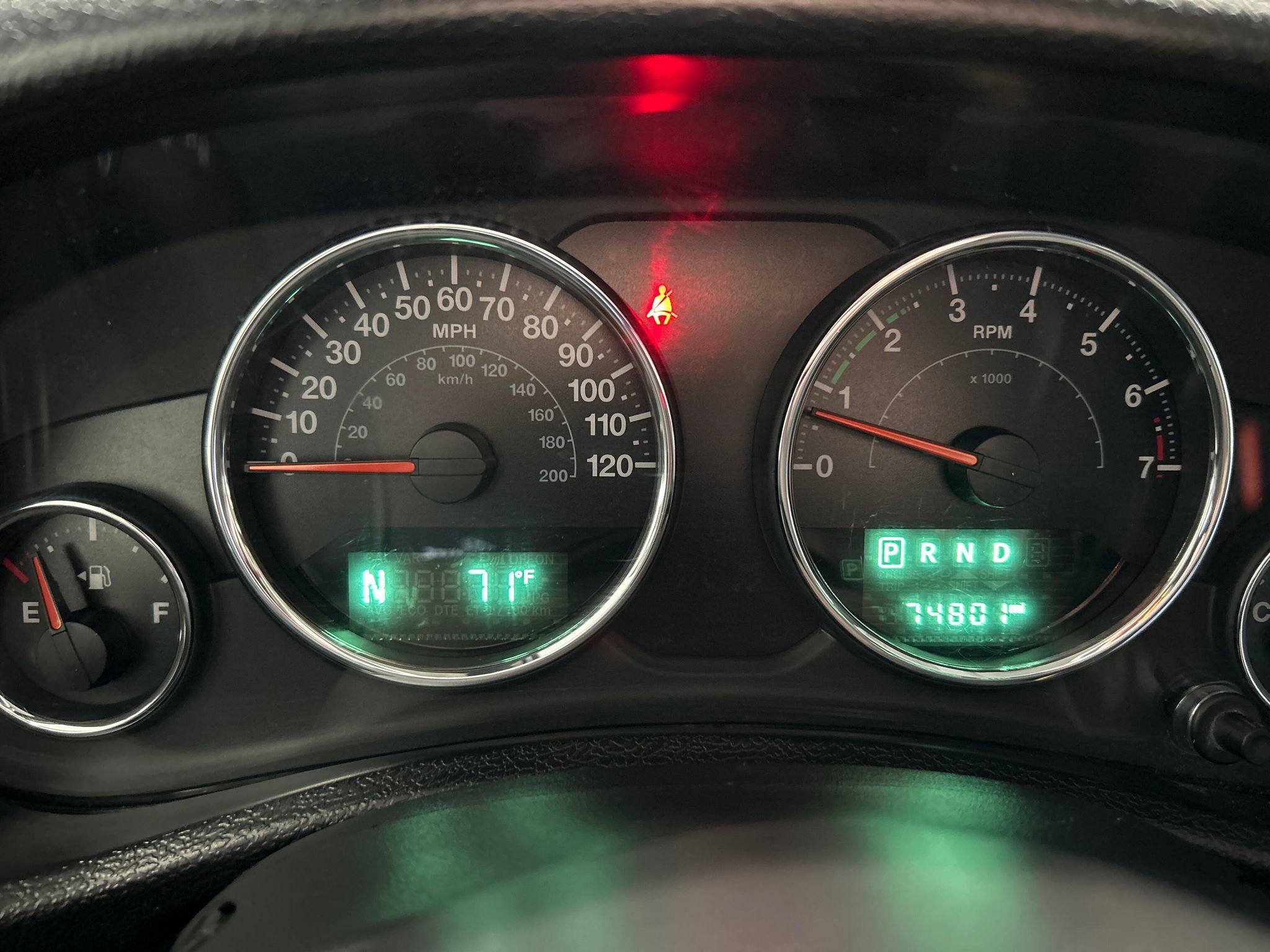 Used 2017 Jeep Wrangler Unlimited Sahara AWD/4WD image 16
