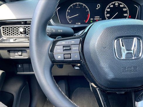 Used 2025 Honda Civic Sport image 16