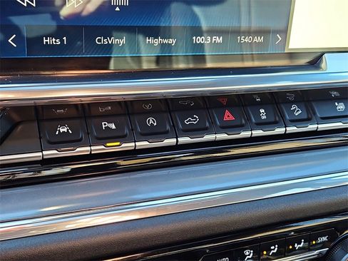 Used 2024 Chevrolet Silverado 1500 High Country w/ Midnight Edition image 18