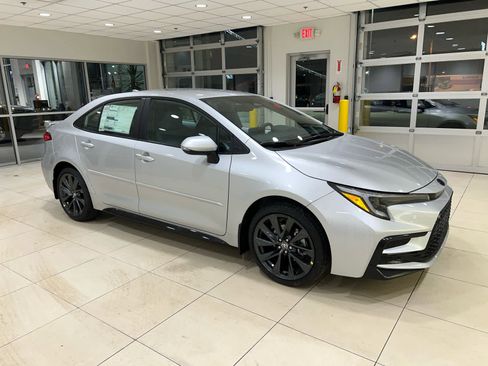 New 2026 Toyota Corolla SE image 1