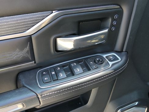 Used 2020 RAM 2500 Limited AWD/4WD image 13