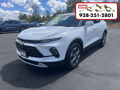 Used 2023 Chevrolet Blazer LT image 1