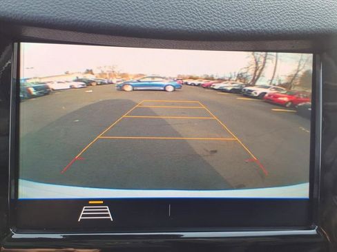 Used 2020 Chevrolet Trax LT w/ LT Convenience Package image 30