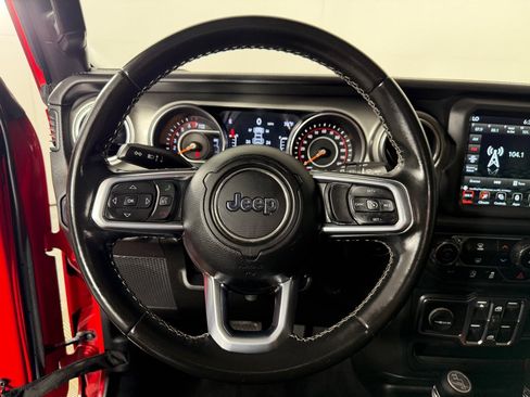 Used 2021 Jeep Wrangler Unlimited Sahara w/ Uconnect 4C Nav & Sound Group AWD/4WD image 13