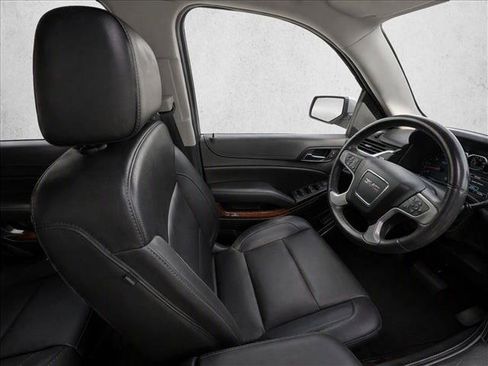 Used 2019 GMC Yukon SLT w/ Premium Edition RWD image 16