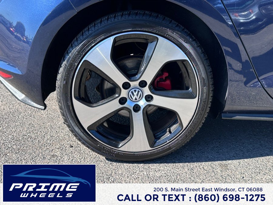 Used 2017 Volkswagen GTI SE FWD image 24