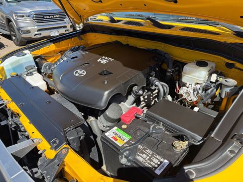 Used 2008 Toyota FJ Cruiser 4WD image 25