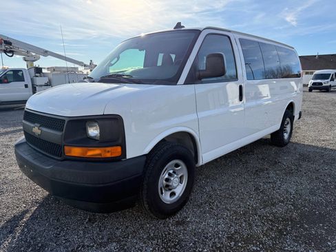 Used 2017 Chevrolet Express 2500 LS image 7