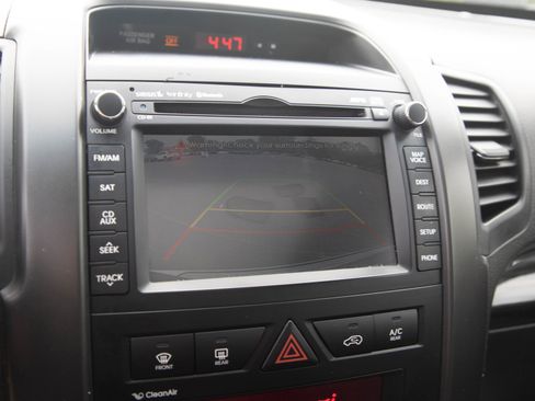 Used 2013 Kia Sorento SX w/ SX Premium Pkg FWD image 30