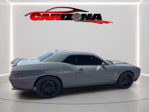 Used 2017 Dodge Challenger R/T Scat Pack w/ Driver Convenience Group RWD image 12