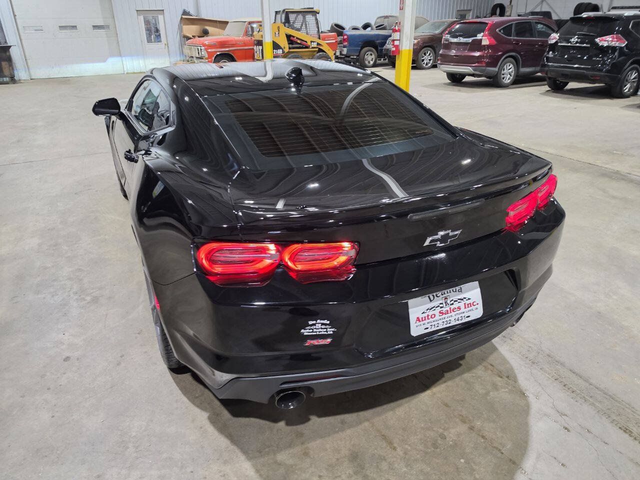 Used 2021 Chevrolet Camaro LT w/ RS Package RWD image 9
