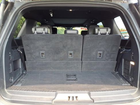 Used 2021 Ford Expedition XLT image 16