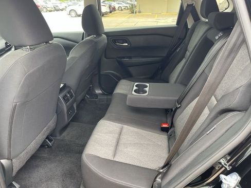 Used 2024 Nissan Rogue SV FWD image 13