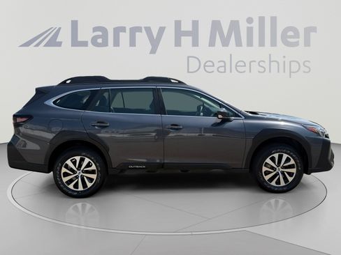 Used 2024 Subaru Outback AWD/4WD image 6