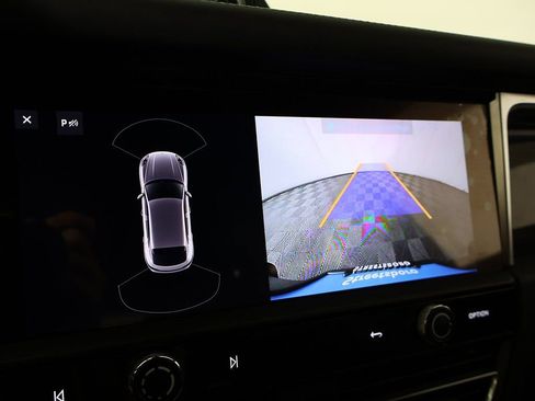 Used 2024 Porsche Macan GTS image 47