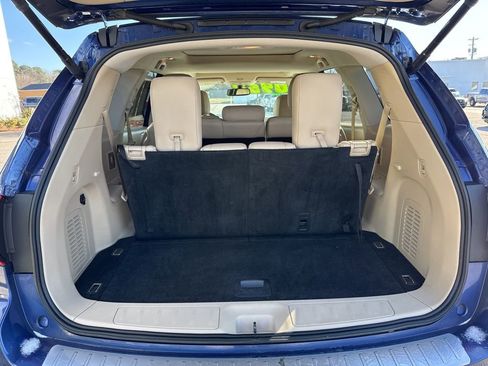 Used 2018 Nissan Pathfinder SL w/ SL Premium Package image 7