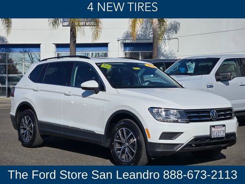 Used 2020 Volkswagen Tiguan SE w/ Panoramic Sunroof Package image 5