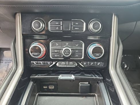Certified 2022 GMC Yukon Denali w/ Max Trailering Package AWD/4WD image 27