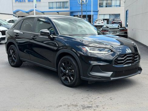 Used 2023 Honda HR-V Sport image 29