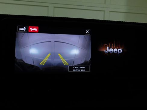 Used 2024 Jeep Wrangler Unlimited Rubicon w/ Technology Group AWD/4WD image 48