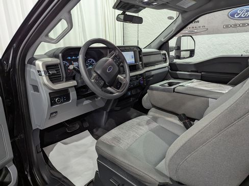Used 2024 Ford F350 XLT AWD/4WD image 15