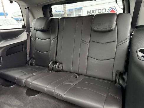 Used 2020 Cadillac Escalade Luxury image 26