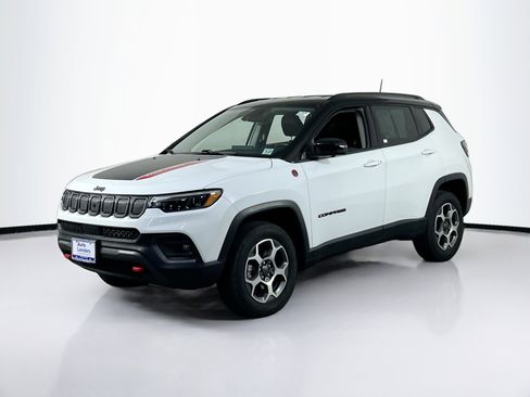 Used 2022 Jeep Compass Trailhawk w/ Trailhawk Elite Group image 1