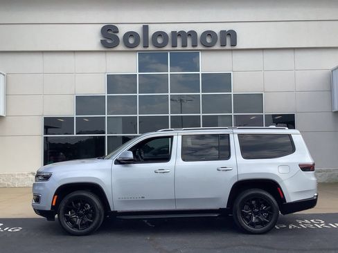 Used 2022 Jeep Wagoneer Series I w/ Premium Group I image 1