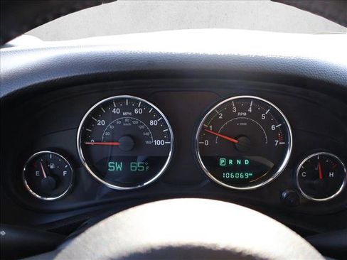 Used 2015 Jeep Wrangler Sport AWD/4WD image 13