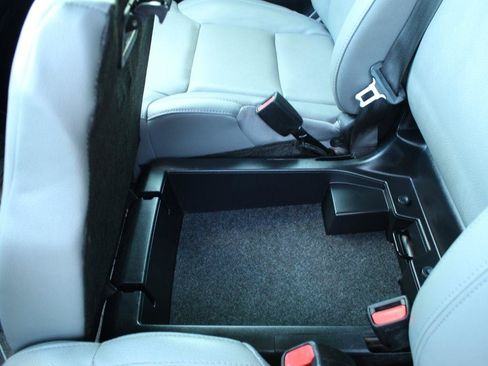 Used 2019 Toyota Tundra SR RWD image 16