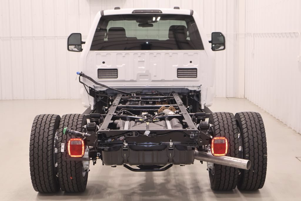 New 2026 Ford F600 4x4 Regular Cab Super Duty w/ XLT Value Package image 8