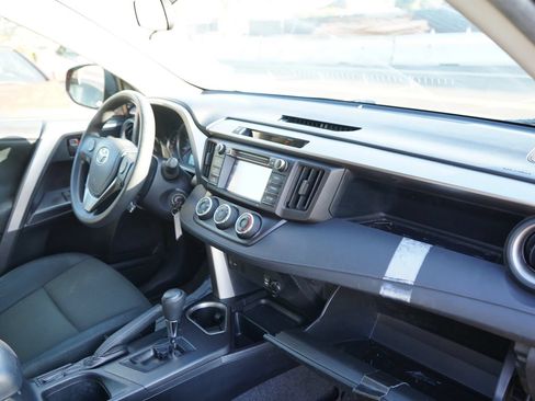Used 2016 Toyota RAV4 LE FWD image 16